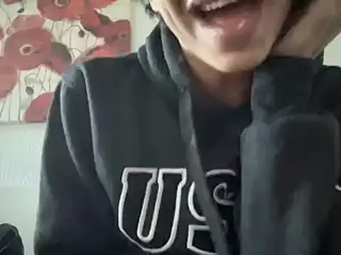 myloveforyouu online show from January 16, 2025, 3:13 pm