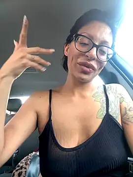 myloveforyouu online show from November 15, 2025, 11:21 pm