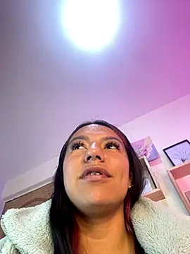 Ivann4 online show from October 6, 2025, 9:12 pm