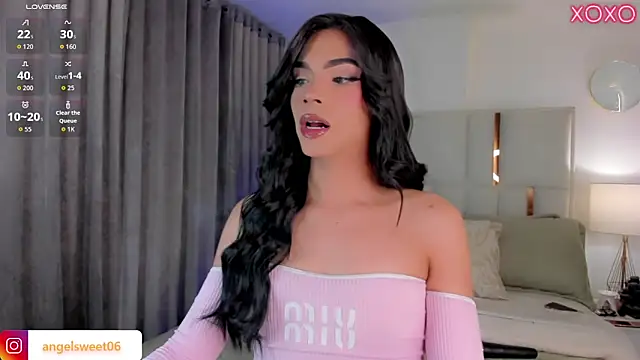 ANGELL06 online show from October 10, 2025, 4:55 am