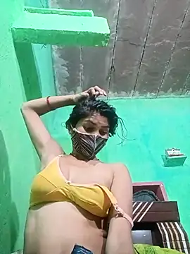 HOTBABITARAJ online show from March 3, 2025, 8:49 am