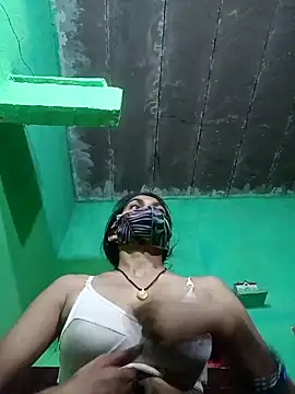 HOTBABITARAJ online show from March 13, 2025, 5:11 am