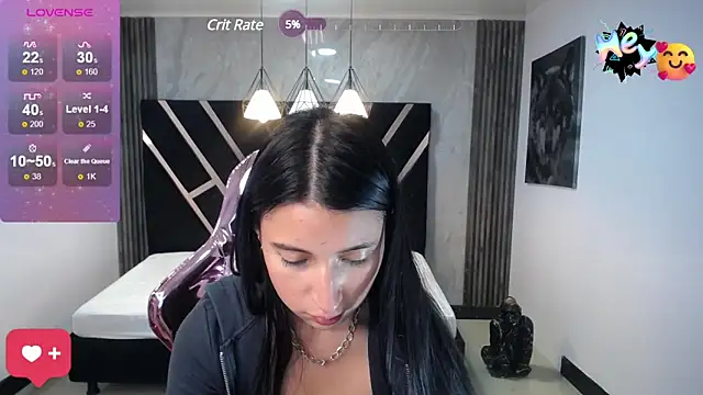 lizzyluk ch online show from February 9, 2025, 3:12 pm