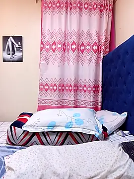 Sexyxcurves online show from October 24, 2025, 10:44 am