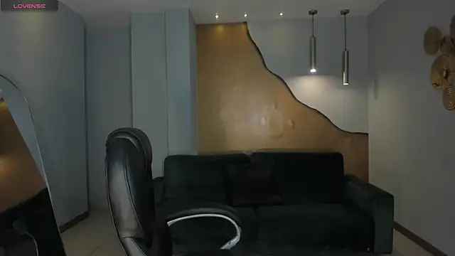 KatieStonne online show from March 20, 2026, 11:15 am