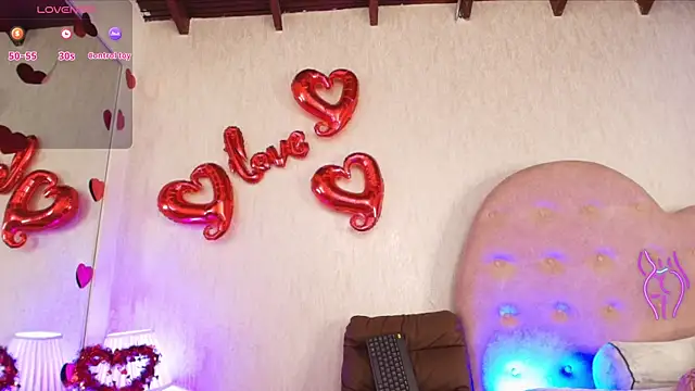 Snapshot of mariablonde_ chatting on February 14, 2025, 7:54 pm mariablonde  online show from February 14, 2025, 7:54 pm