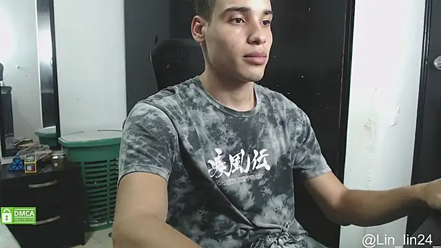 Snapshot of Babylin77 chatting on January 9, 2025, 11:56 pm Babylin77 online show from January 9, 2025, 11:56 pm
