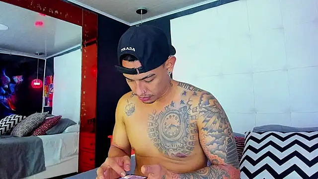 Damian09  online show from January 16, 2025, 3:56 am