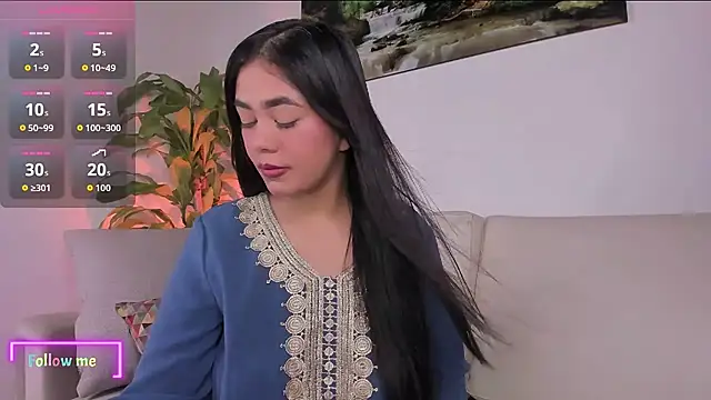 azzahara069 online show from July 18, 2026, 10:57 pm