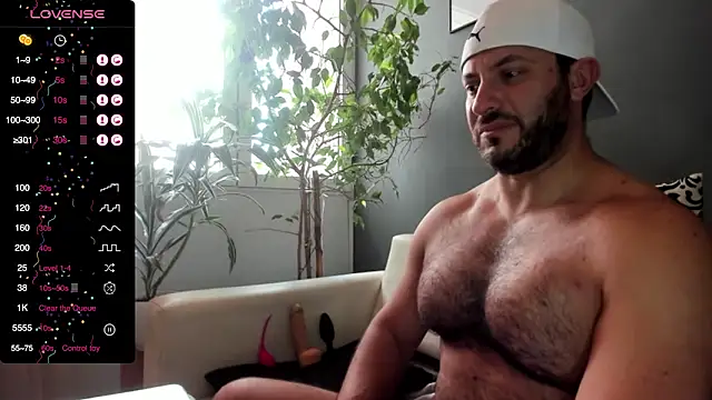 arielenbsas online show from December 20, 2024, 6:02 pm