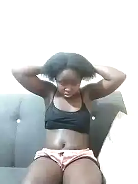 Sweetcecie01 online show from September 15, 2025, 8:53 pm