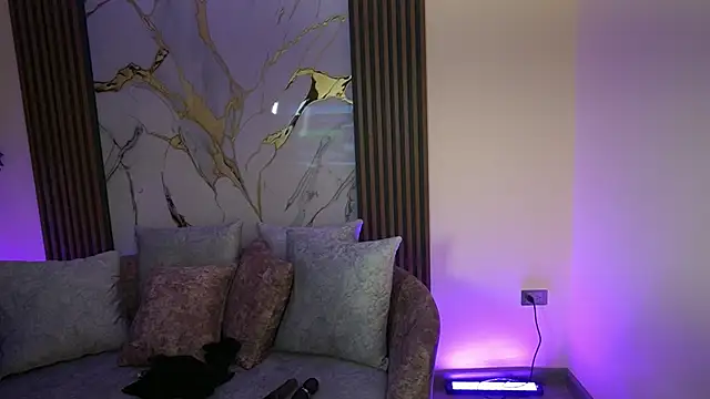 Anybuny online show from September 26, 2025, 1:04 pm