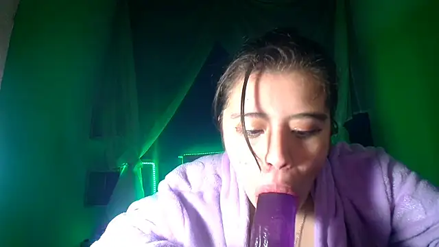 Ingrid Casas online show from December 16, 2024, 12:59 am