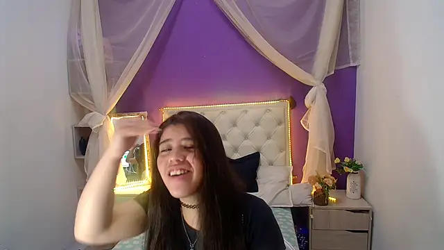 Ingrid Casas online show from December 20, 2024, 10:43 pm