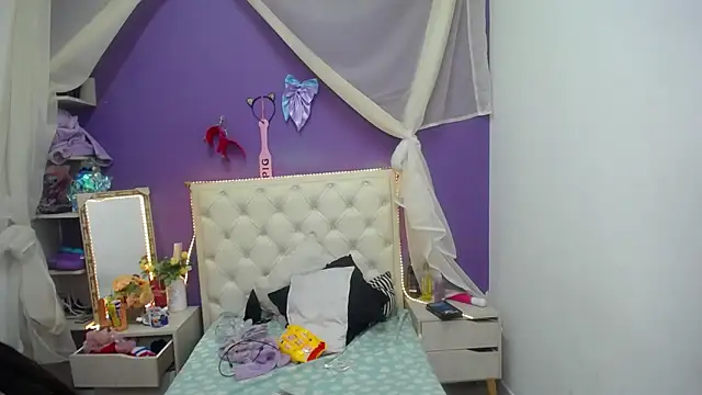 Ingrid Casas online show from February 13, 2025, 12:02 am