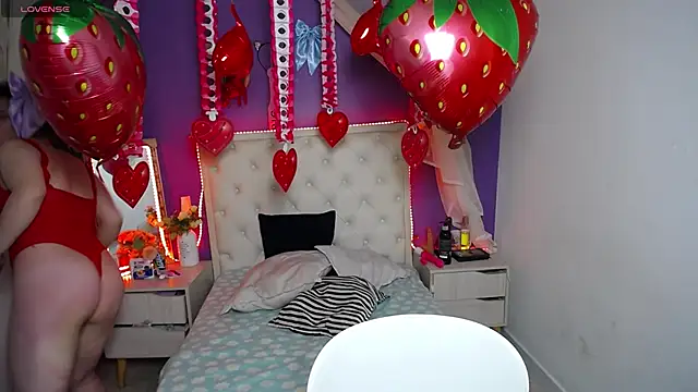 Ingrid Casas online show from February 18, 2025, 11:52 pm