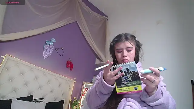 Ingrid Casas online show from March 11, 2025, 3:48 am