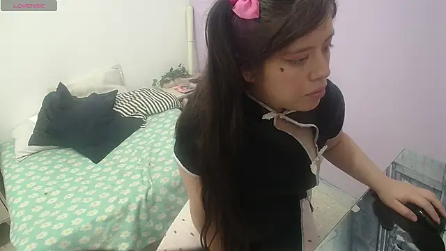 Ingrid Casas online show from October 25, 2025, 6:46 pm