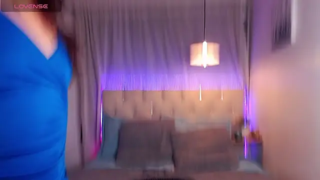 PoisonIvy15  online show from January 8, 2025, 6:09 am