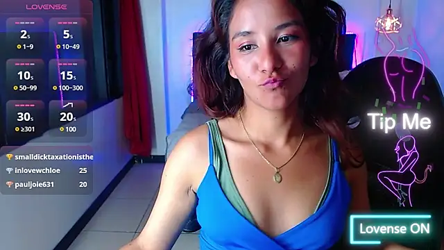 PoisonIvy15  online show from January 13, 2025, 3:45 am