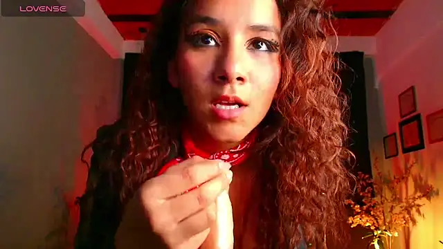 PoisonIvy15  online show from February 1, 2025, 2:37 am