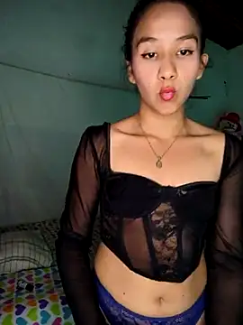 PoisonIvy15  online show from February 16, 2025, 11:37 pm