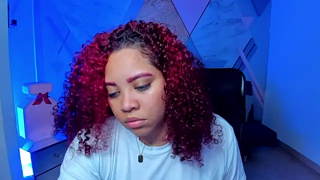 Snapshot of AngelaCoffee chatting on October 9, 2025, 10:24 am AngelaCoffee online show from October 9, 2025, 10:24 am