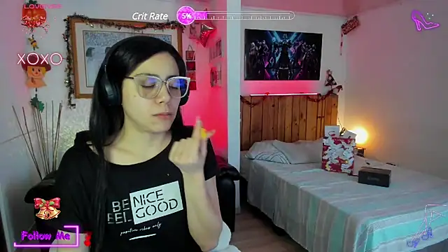 LauGrayJ online show from December 7, 2024, 7:10 pm