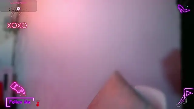 LauGrayJ online show from October 4, 2025, 9:46 pm