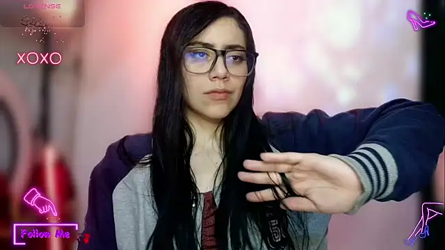 LauGrayJ online show from December 16, 2025, 7:24 am