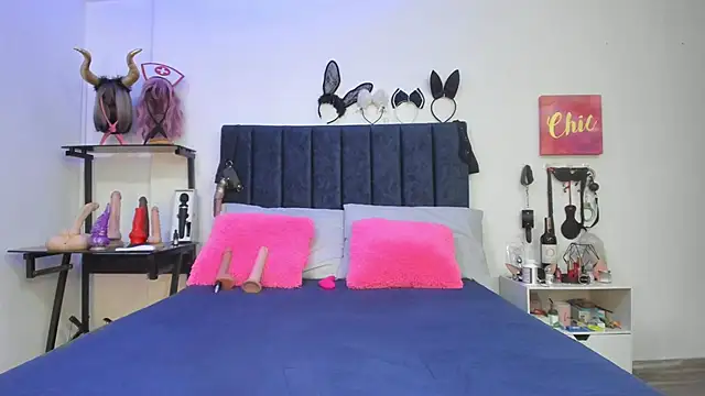 Snapshot of emmily_giraldo chatting on January 16, 2025, 11:48 am emmily giraldo online show from January 16, 2025, 11:48 am