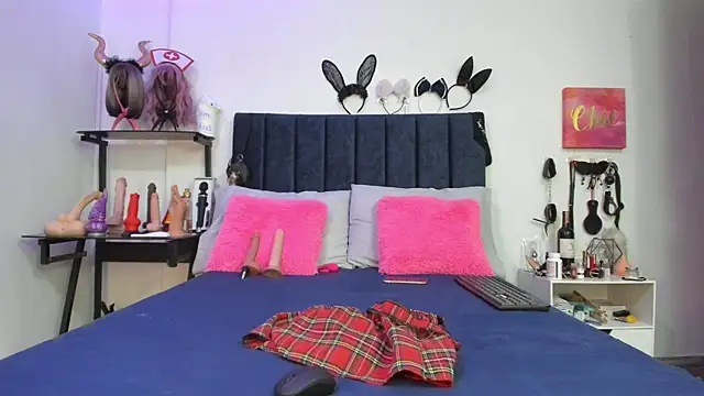 Snapshot of emmily_giraldo chatting on March 21, 2025, 12:06 pm emmily giraldo online show from March 21, 2025, 12:06 pm