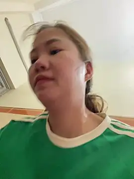 Snapshot of Baby-sexy96 chatting on December 4, 2024, 10:02 am Baby-sexy96 online show from December 4, 2024, 10:02 am