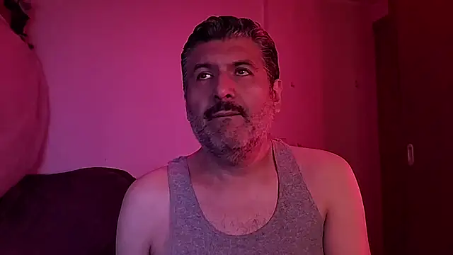 Snapshot of BushBator chatting on October 10, 2025, 6:12 am BushBator online show from October 10, 2025, 6:12 am