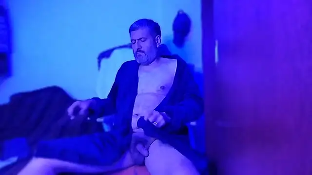 BushBator online show from November 18, 2025, 6:18 am