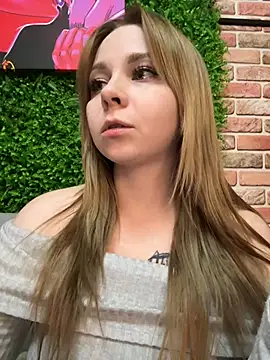  YourAnnie  online show from February 23, 2025, 11:11 am