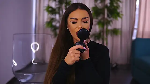 Snapshot of MissKiarra chatting on January 10, 2025, 7:04 am MissKiarra online show from January 10, 2025, 7:04 am