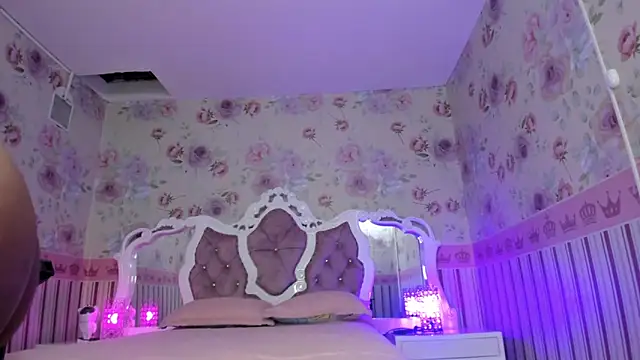 sweet boobs4u online show from December 12, 2024, 3:54 am