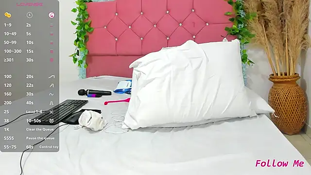 Snapshot of arisha_hot chatting on October 26, 2025, 11:38 am arisha hot online show from October 26, 2025, 11:38 am