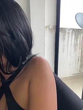 Dulce-diosa online show from December 19, 2025, 7:21 pm