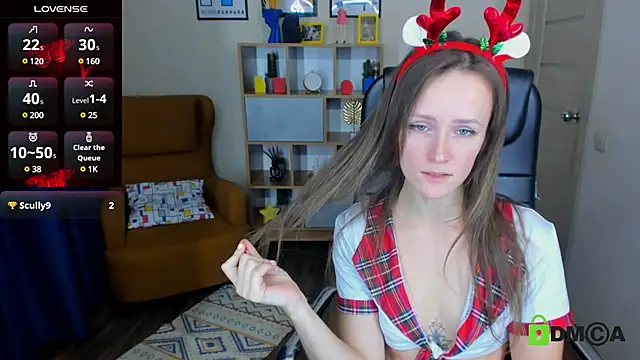 FrancescaCollins online show from December 17, 2024, 3:06 pm