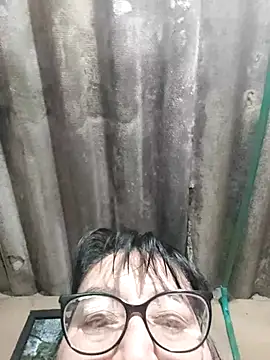 clarita 01 online show from October 10, 2025, 10:47 am