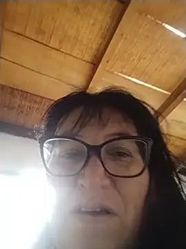 clarita 01 online show from June 14, 2026, 3:47 pm