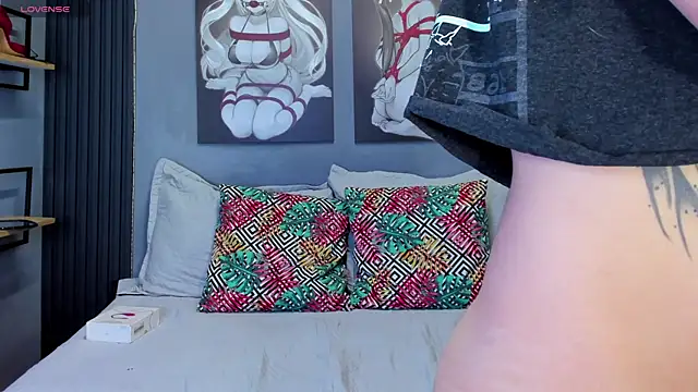 Ethan lennox online show from April 11, 2026, 8:57 pm