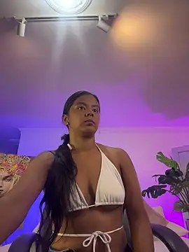 JANYLOVE   online show from April 30, 2026, 10:54 am