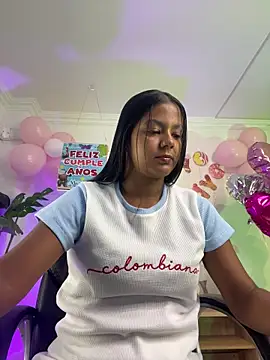 JANYLOVE   online show from June 18, 2026, 11:03 am