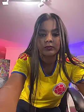 Snapshot of JANYLOVE__ chatting on July 3, 2026, 10:54 am JANYLOVE online show from July 3, 2026, 10:54 am