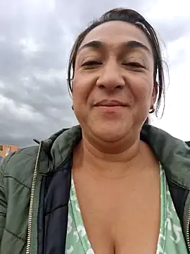 Snapshot of kitty_84 chatting on January 31, 2025, 8:43 pm kitty 84 online show from January 31, 2025, 8:43 pm