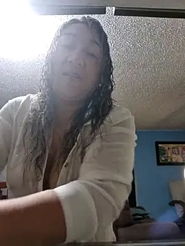 Snapshot of kitty_84 chatting on February 28, 2025, 9:36 am kitty 84 online show from February 28, 2025, 9:36 am