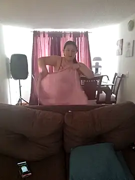 Snapshot of kitty_84 chatting on September 10, 2025, 5:46 pm kitty 84 online show from September 10, 2025, 5:46 pm